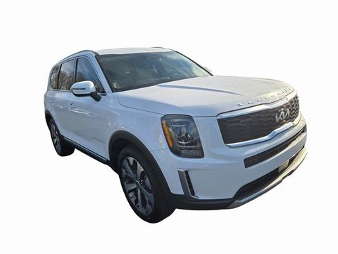 Used 2022 Kia Telluride S image 1