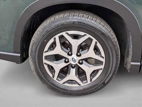 Certified 2022 Subaru Forester Premium image 30