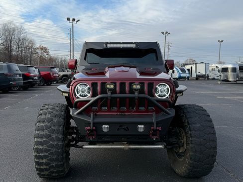Used 2021 Jeep Wrangler Unlimited Sahara image 2