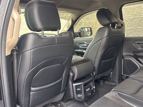 Used 2021 RAM 1500 Laramie AWD/4WD image 29