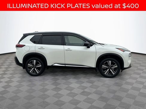 Used 2023 Nissan Rogue SL w/ SL Premium Package FWD image 4