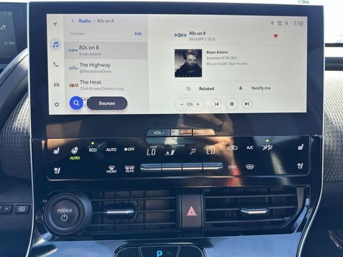 Used 2024 Subaru Solterra Touring image 27