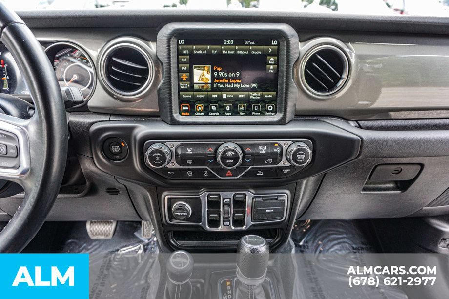 Used 2022 Jeep Gladiator Overland w/ LED Lighting Group AWD/4WD image 39