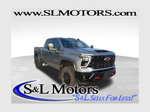 Used 2024 Chevrolet Silverado 2500 ZR2 w/ Technology Package AWD/4WD image 1