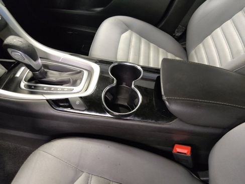 Used 2014 Ford Fusion S FWD image 26