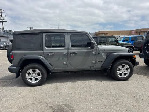 Used 2022 Jeep Wrangler Unlimited Sport AWD/4WD image 4