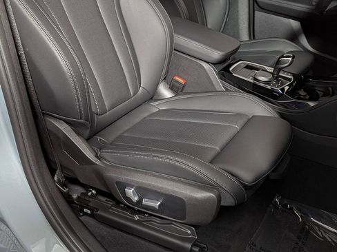 Certified 2023 BMW X4 M40i w/ Premium Package image 27