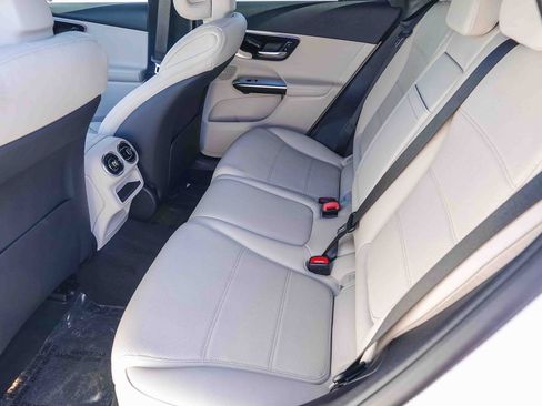 New 2026 Mercedes-Benz GLC 300 GLC 300 image 17