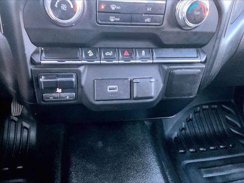 Used 2020 GMC Sierra 1500 4x4 Crew Cab image 25