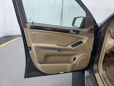 Used 2012 Mercedes-Benz GL 450 4MATIC image 13