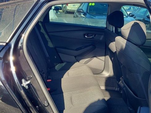 Certified 2025 Honda Accord SE image 9