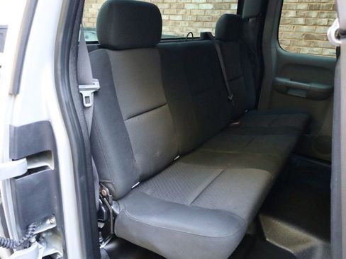 Used 2011 Chevrolet Silverado 1500 W/T image 13