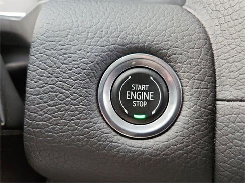 Certified 2022 GMC Yukon Denali image 16