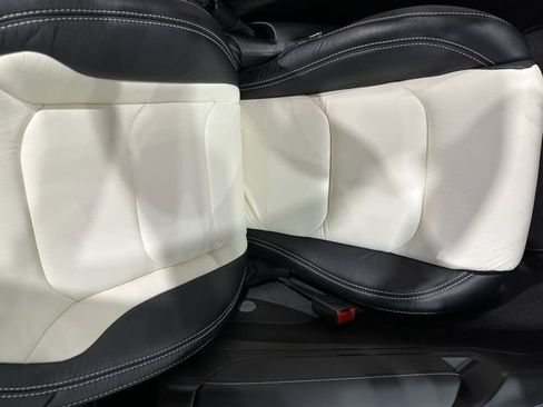 Used 2022 Chevrolet Camaro LT RWD image 18