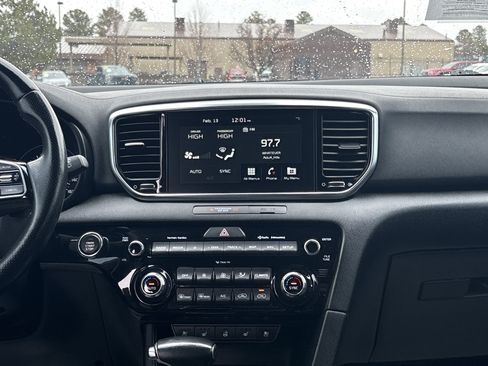 Used 2021 Kia Sportage SX image 16