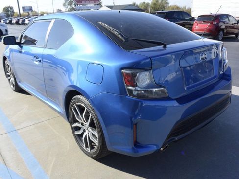 Used 2016 Scion tC image 3