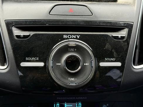 Used 2018 Ford Focus ST w/ Equipment Group 401A FWD image 21