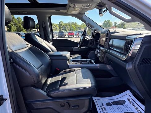 Used 2025 Ford F250 Lariat w/ Lariat Ultimate Package AWD/4WD image 12