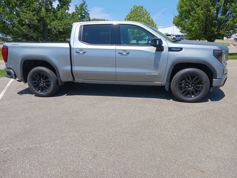 Used 2024 GMC Sierra 1500 Elevation w/ Preferred Package AWD/4WD image 8
