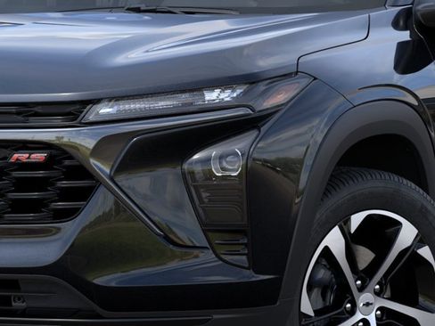 New 2026 Chevrolet Trax RS w/ Driver Confidence Package FWD image 10