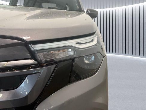 Certified 2025 Subaru Forester Premium image 17