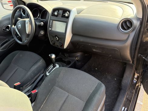 Used 2019 Nissan Versa SV FWD image 9