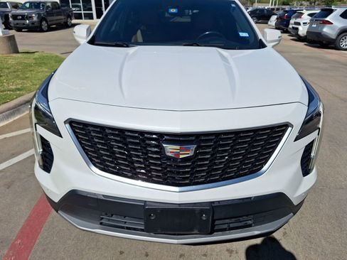 Used 2019 Cadillac XT4 Premium Luxury w/ Technology Package image 9