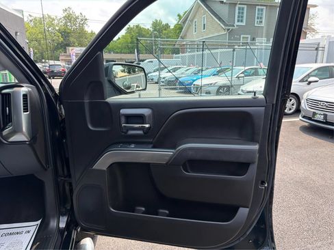Used 2018 Chevrolet Silverado 1500 LT AWD/4WD image 21