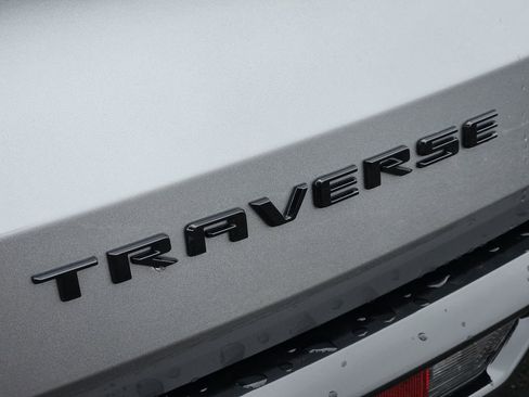 New 2026 Chevrolet Traverse RS w/ LPO, Floor Liner Package FWD image 8