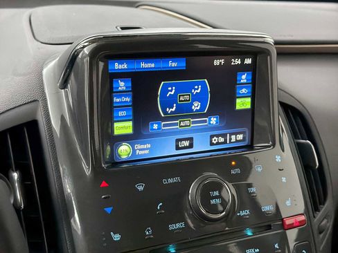 Used 2012 Chevrolet Volt Premium w/ Premium Trim Package FWD image 16