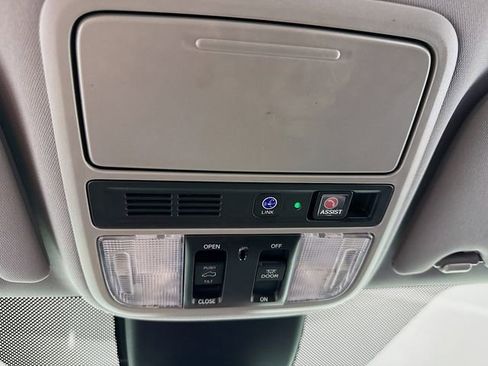 Used 2021 Honda Odyssey Touring image 18