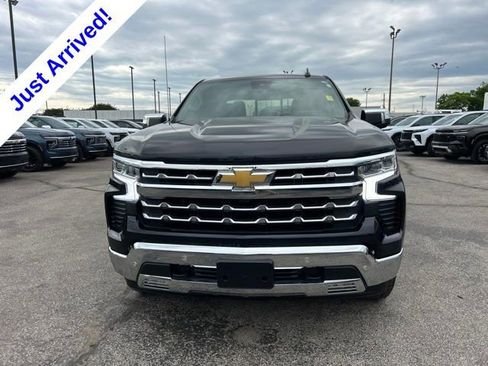 Used 2024 Chevrolet Silverado 1500 LTZ AWD/4WD image 8