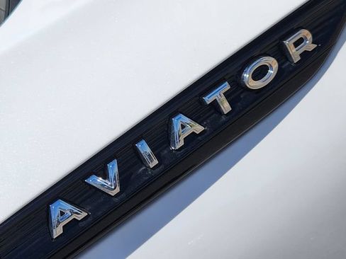 New 2026 Lincoln Aviator AWD image 16