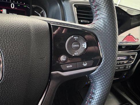 Used 2025 Honda Passport Black Edition image 15