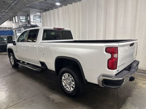 Used 2025 Chevrolet Silverado 3500 LT w/ Safety Package image 6