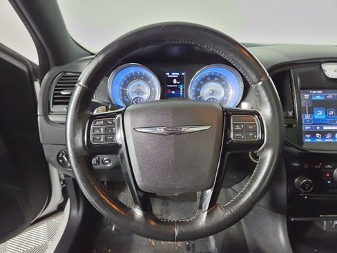 Used 2014 Chrysler 300 S RWD image 26
