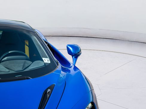 Used 2022 McLaren 720S Spider RWD image 9