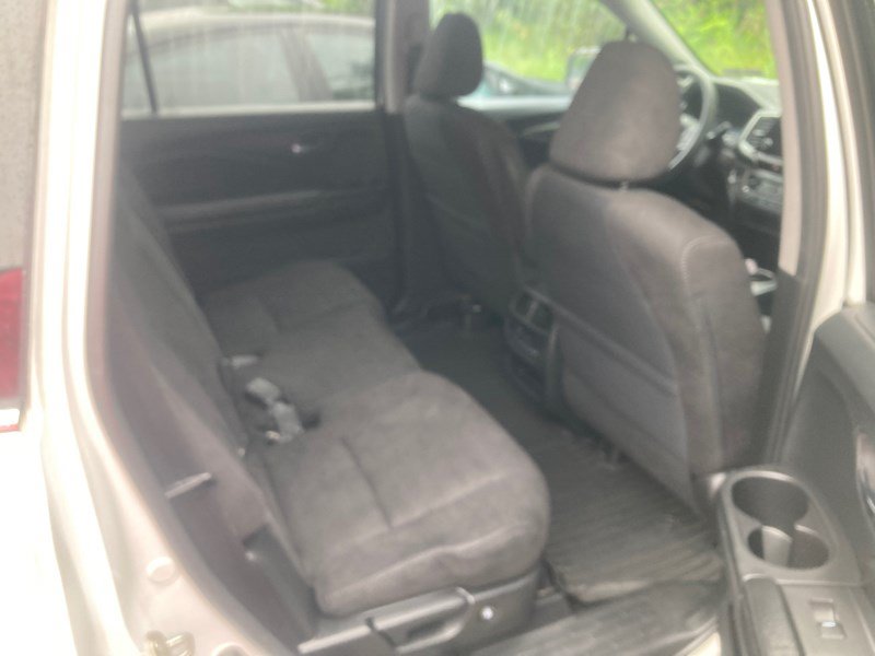 Used 2021 Honda Pilot EX image 19