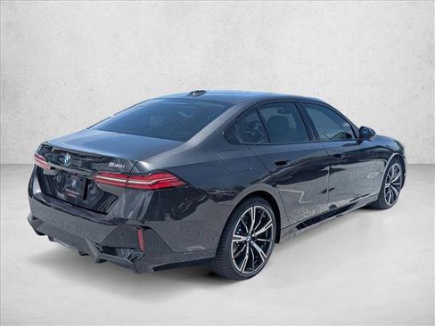 Used 2026 BMW 530i w/ M Sport Package image 2