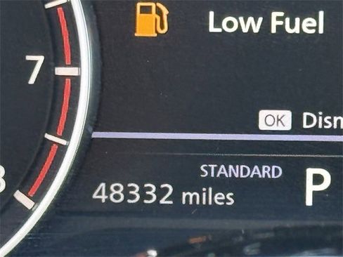 Used 2023 Nissan Rogue SV image 15