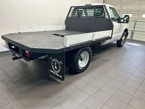 Used 2015 Ford F350 XL w/ Trailer Tow Package RWD image 3