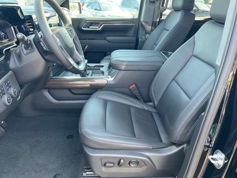Certified 2025 Chevrolet Silverado 1500 LT Trail Boss w/ Convenience Package II AWD/4WD image 10