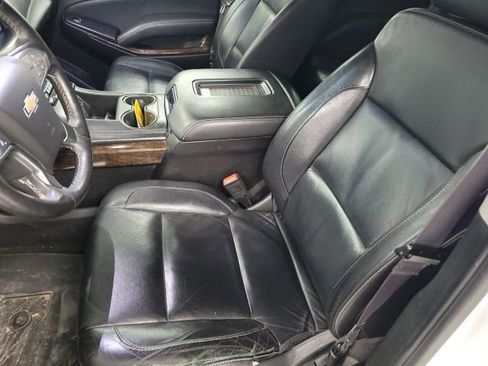 Used 2016 Chevrolet Suburban LT w/ LT Signature Package image 12