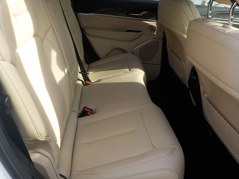 New 2026 Jeep Grand Cherokee Limited image 14