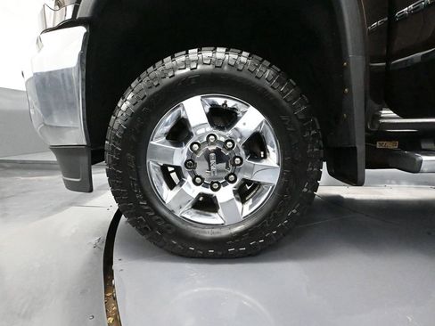 Used 2018 GMC Sierra 3500 SLT w/ Duramax Plus Package image 17