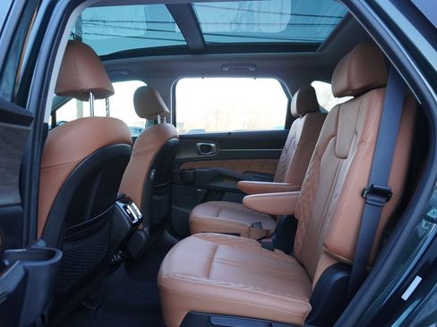 Used 2023 Kia Sorento SX Prestige image 45