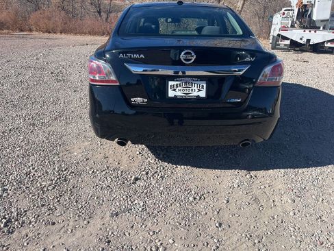 Used 2014 Nissan Altima 2.5 SV w/ Convenience Package image 4