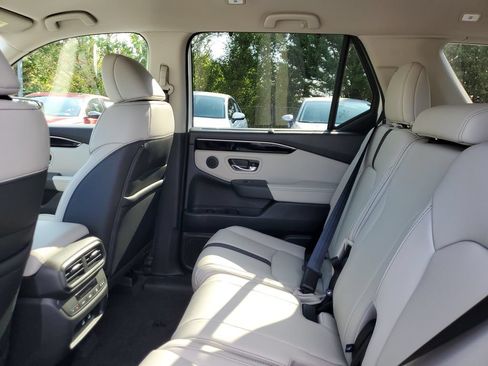 New 2026 Honda Pilot EX-L image 9