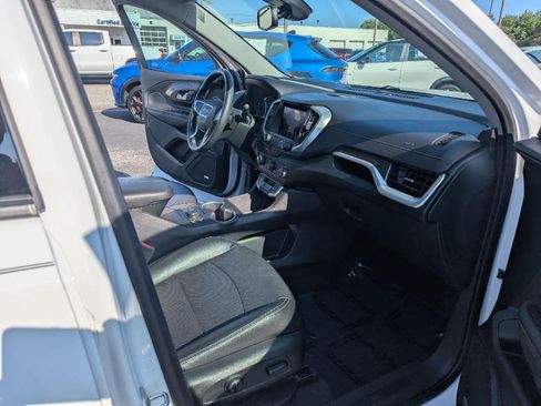 Used 2022 GMC Terrain SLT w/ Infotainment Package II AWD/4WD image 35