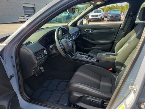 Used 2023 Honda Civic Sport image 15